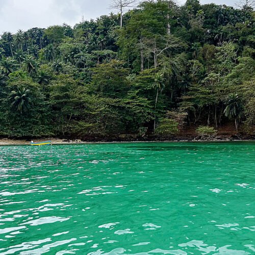 Ilhéu das Rolas em São Tomé e Príncipe com praias paradisíacas