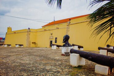 Forte de São Sebastião, um dos monumentos históricos da cultura de São Tomé e Príncipe.