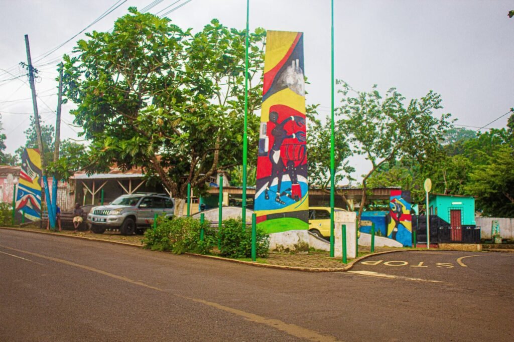 Memorial do Massacre de Batepá, um importante símbolo da história de São Tomé e Príncipe.