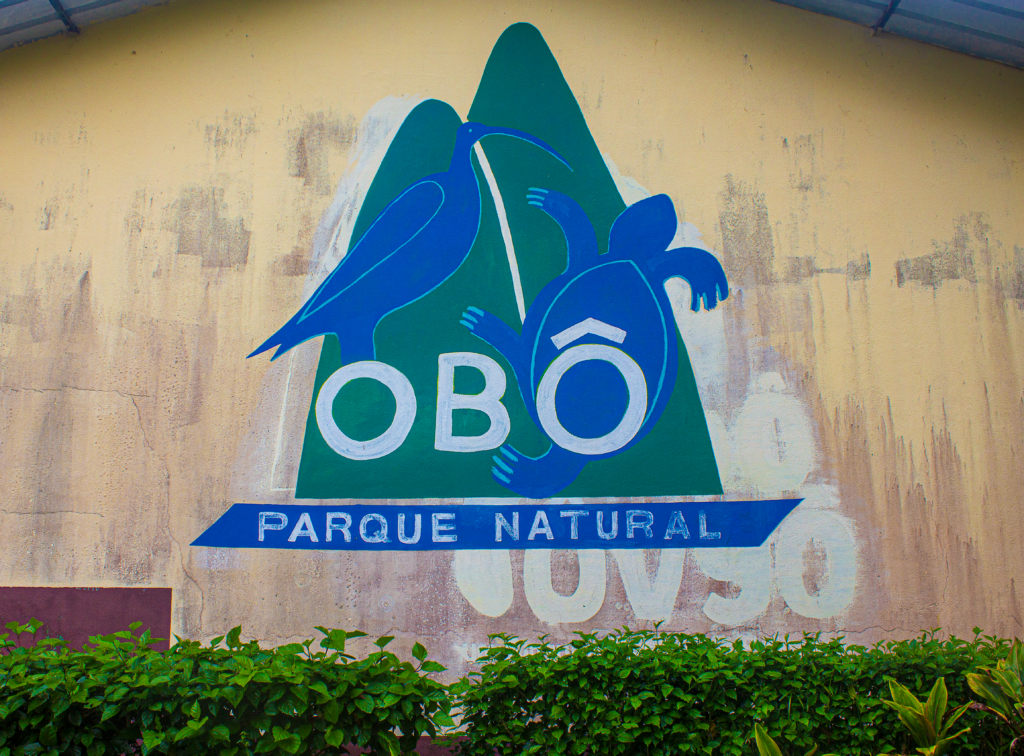 caminhada ao centro da ilha de são tomé