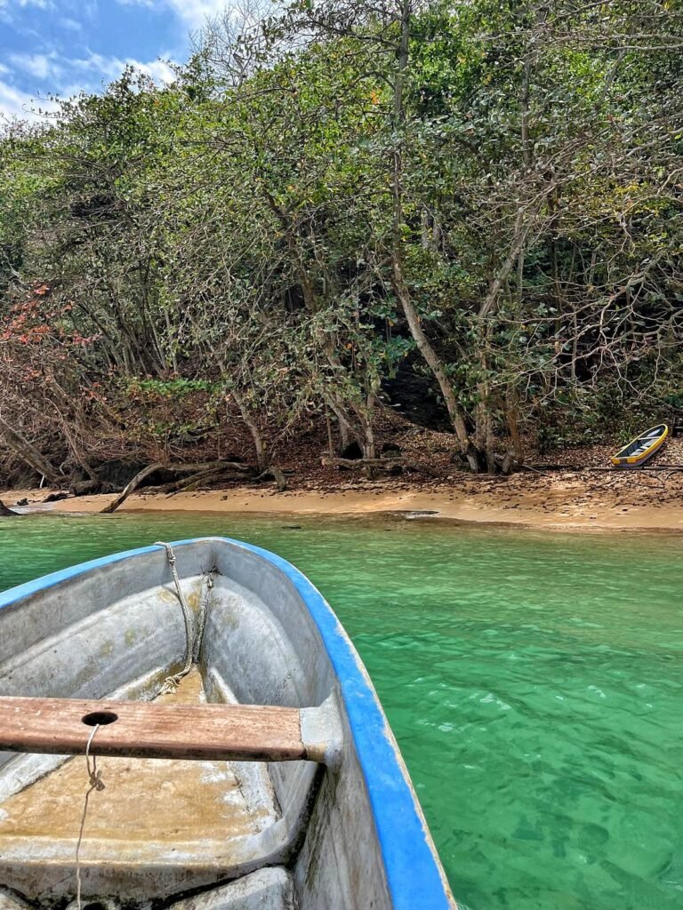 Volta á Ilha de São Tomé de barco