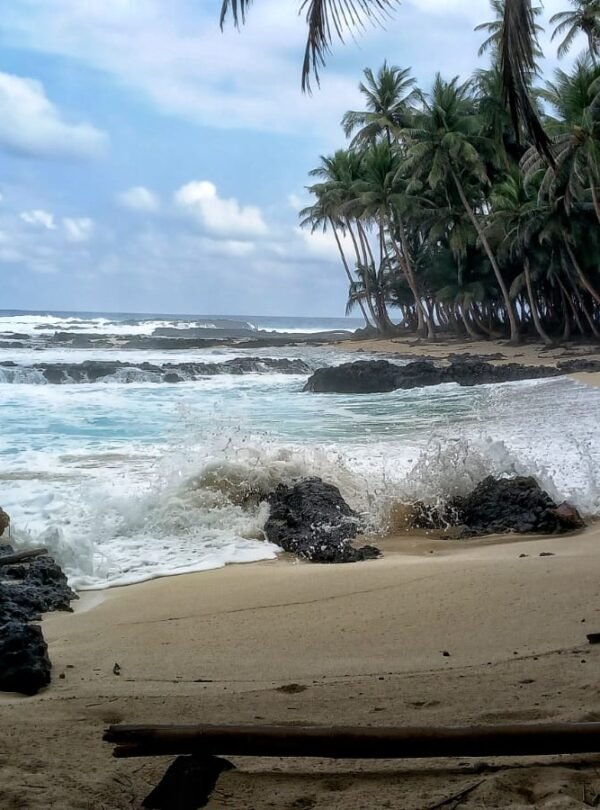Praia paradisíaca do Ilhéu das Rolas